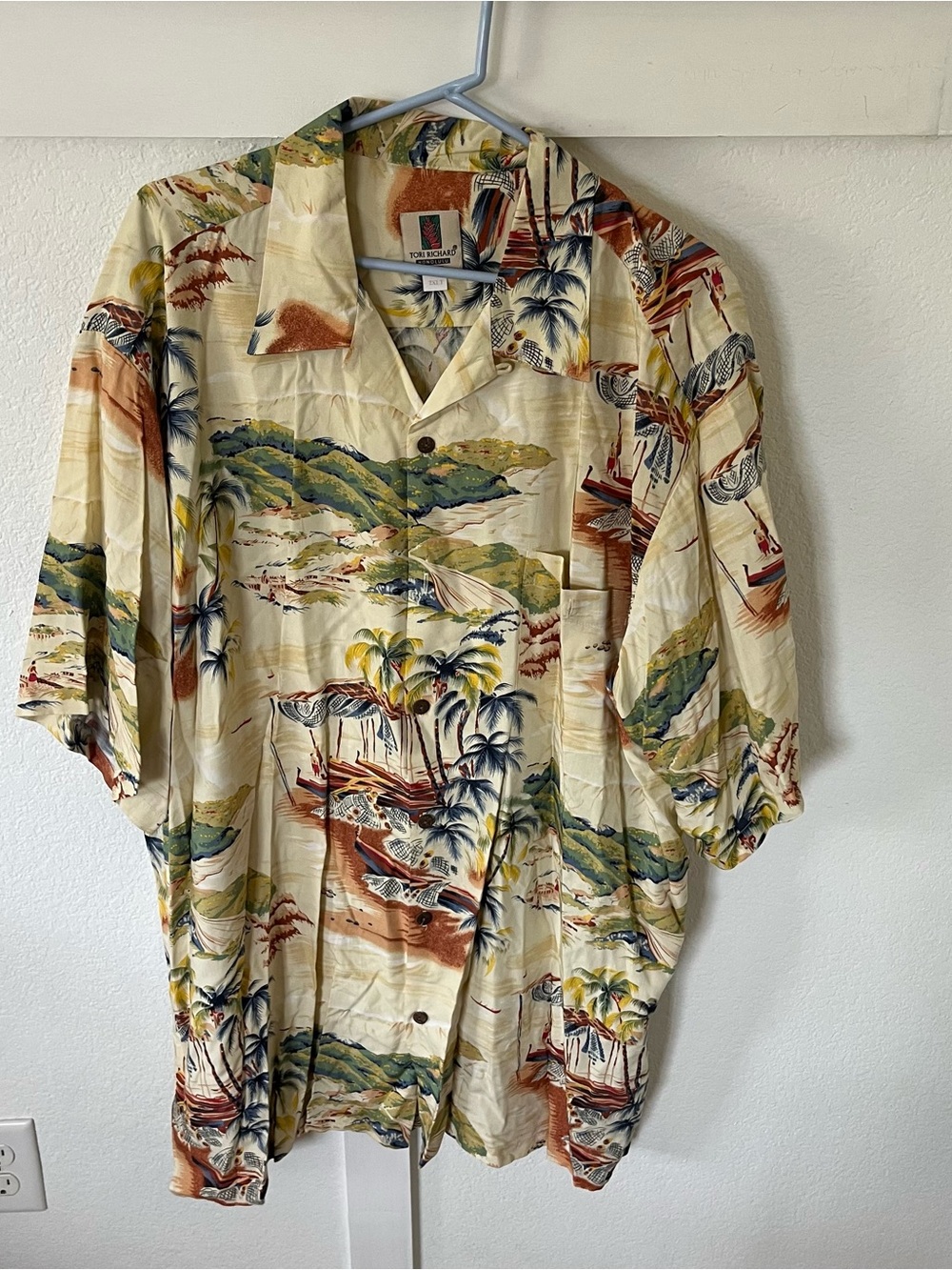 Vintage Tori Richard Men's XXLT Hawaiian Shirt